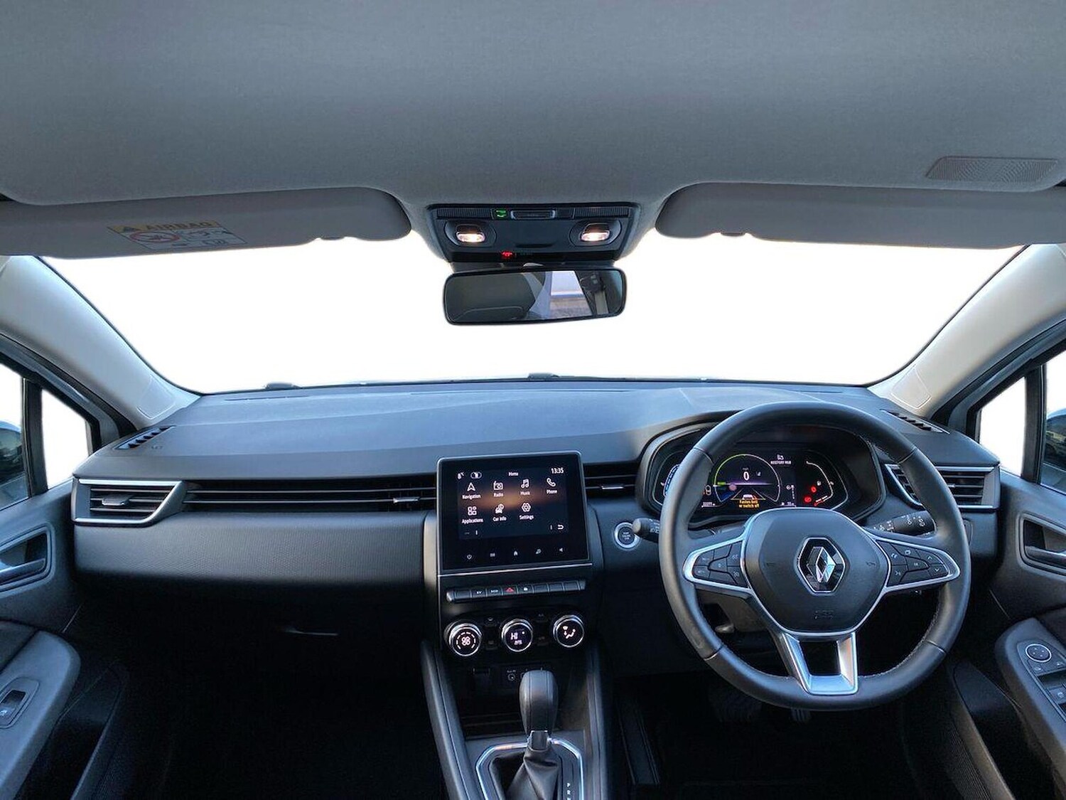 Used Renault Clio 2023 for sale - 77489686: Photo 8