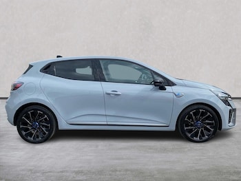 Used Renault Clio 2024 for sale - 79307768: Photo