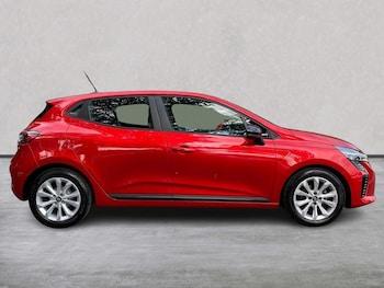 Used Renault Clio 2024 for sale - 75587349: Photo