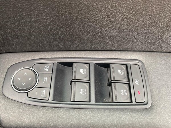 Used Renault Captur 2020 for sale - 76257778: Photo 21