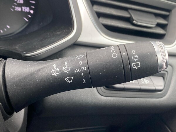 Used Renault Captur 2020 for sale - 76257778: Photo 28