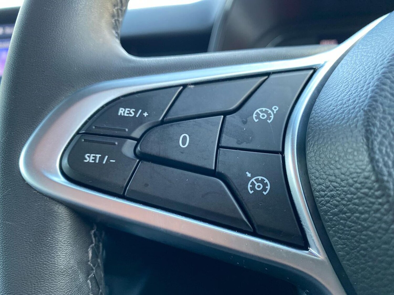 Used Renault Clio 2023 for sale - 77845368: Photo 27