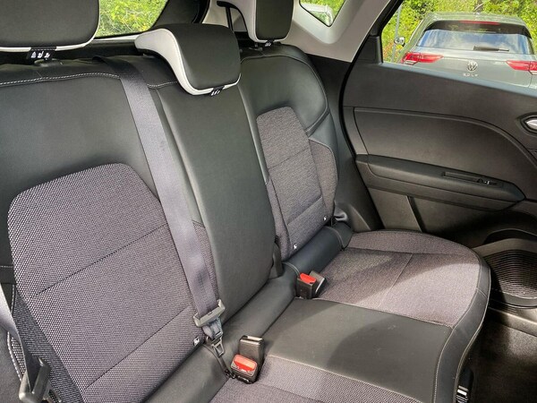 Used Renault Captur 2023 for sale - 75524042: Photo 16