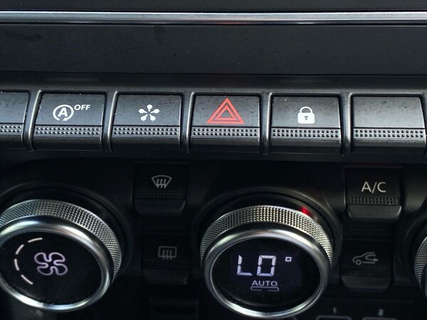 Used Renault Captur 2023 for sale - 75524042: Photo 22