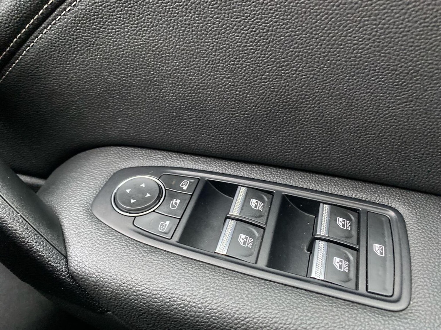 Used Renault Captur 2024 for sale - 76187055: Photo 21