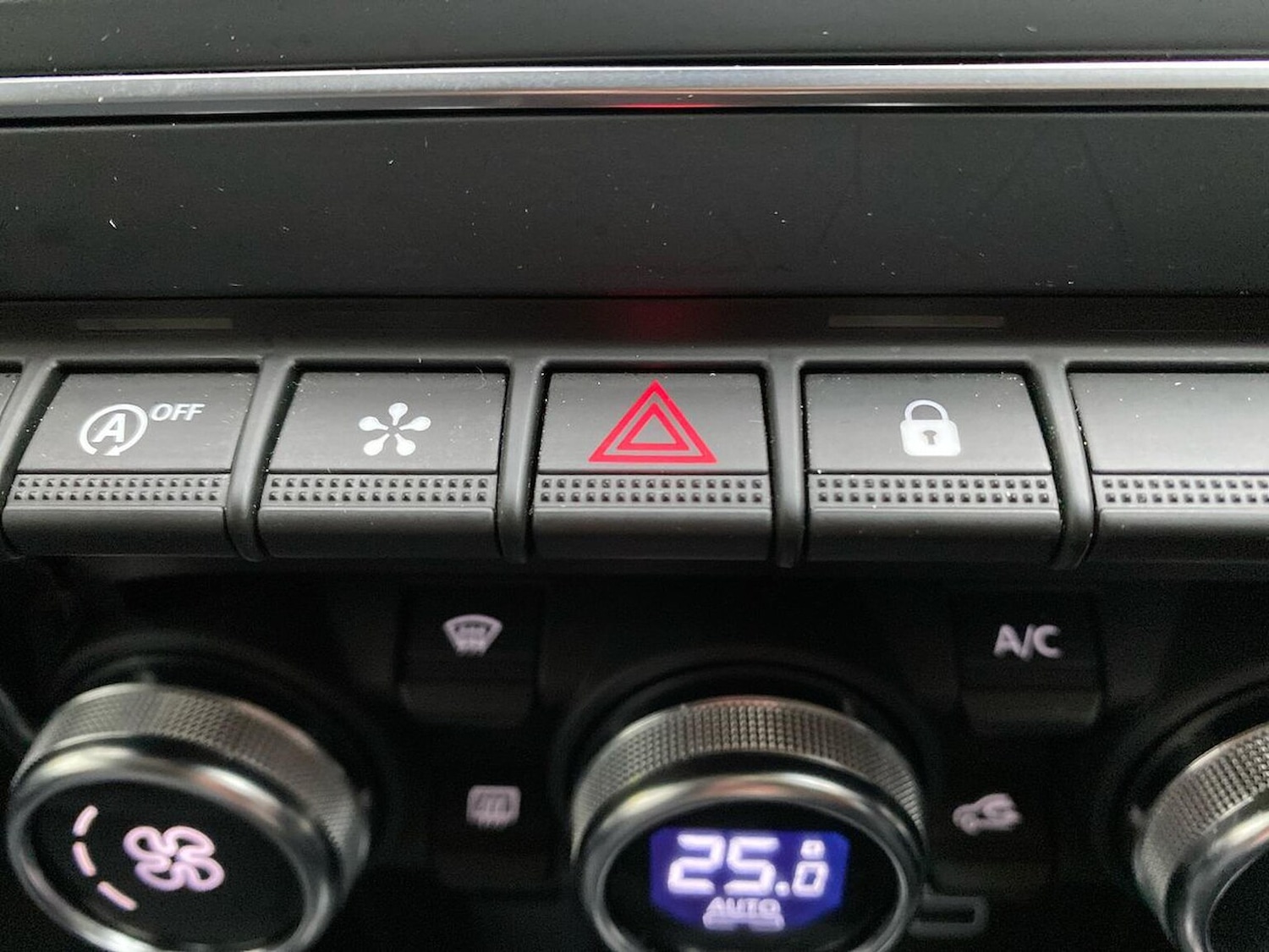Used Renault Captur 2024 for sale - 76187055: Photo 22