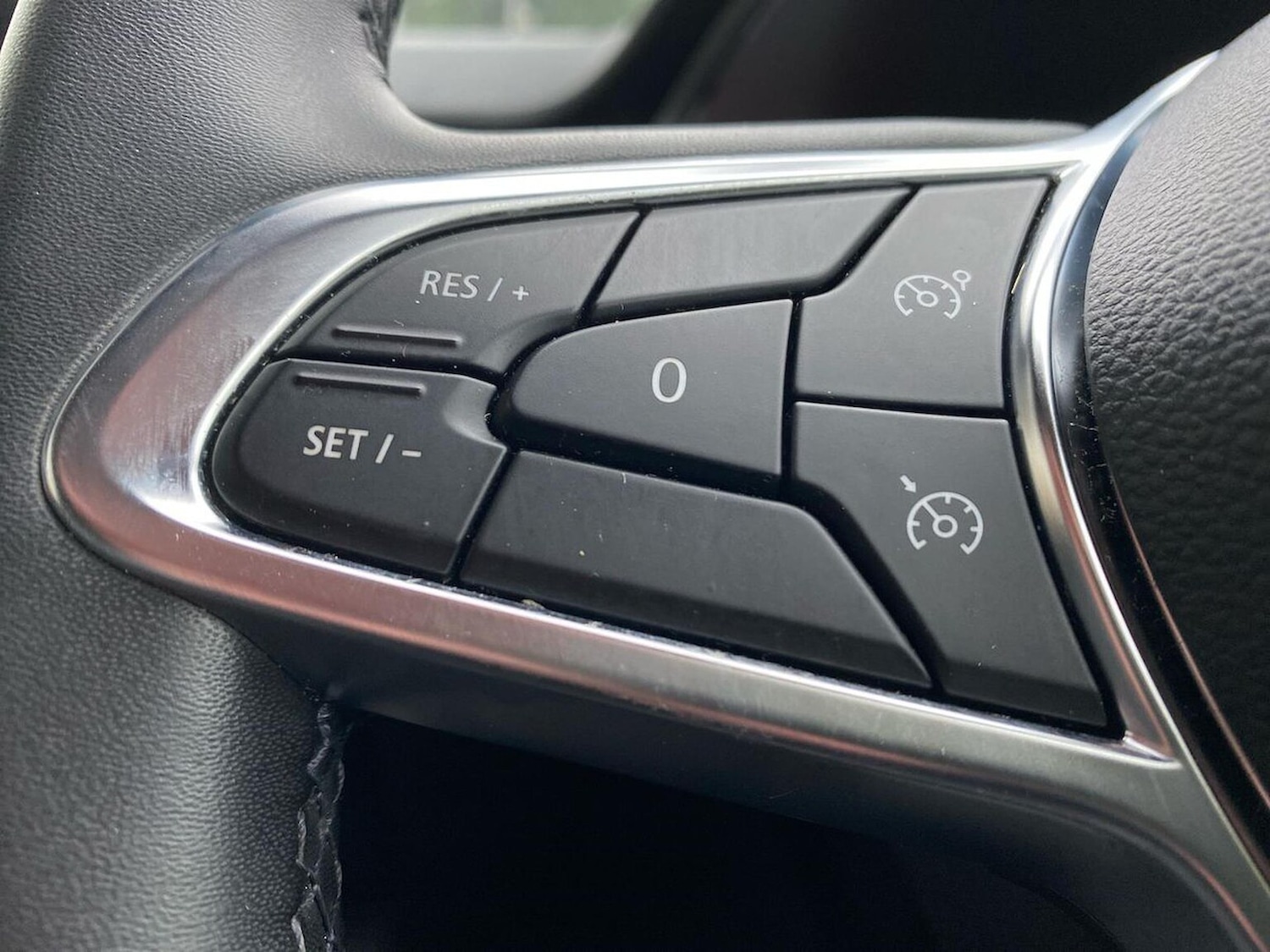 Used Renault Captur 2024 for sale - 76187055: Photo 27