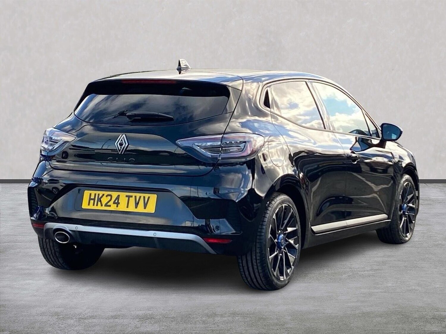 Used Renault Clio 2024 for sale - 76082456: Photo 18