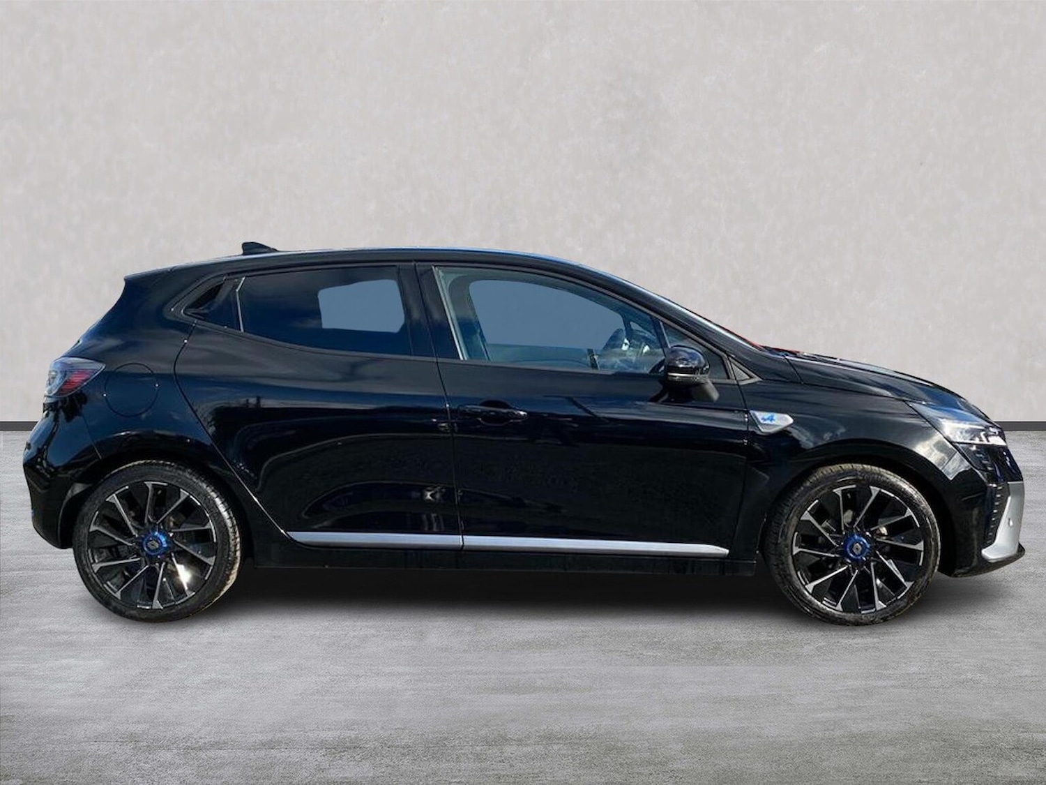 Used Renault Clio 2024 for sale - 76082456: Photo 3