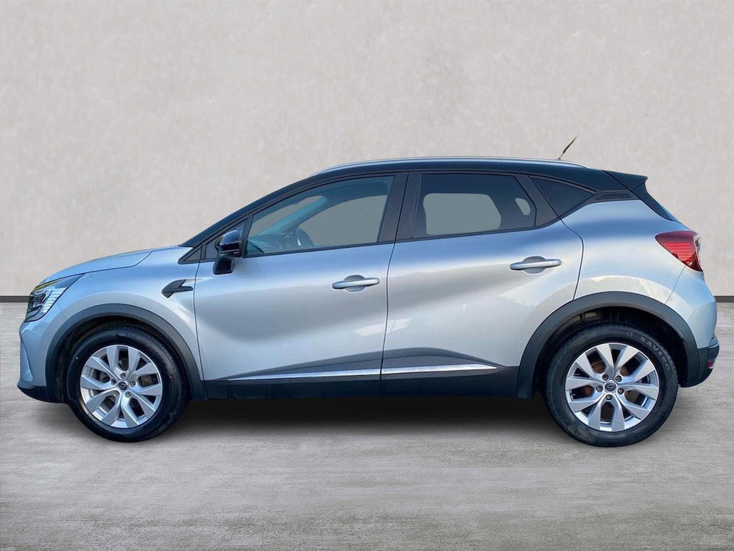 Used Renault Captur 2021 for sale - 76932273: Photo 19