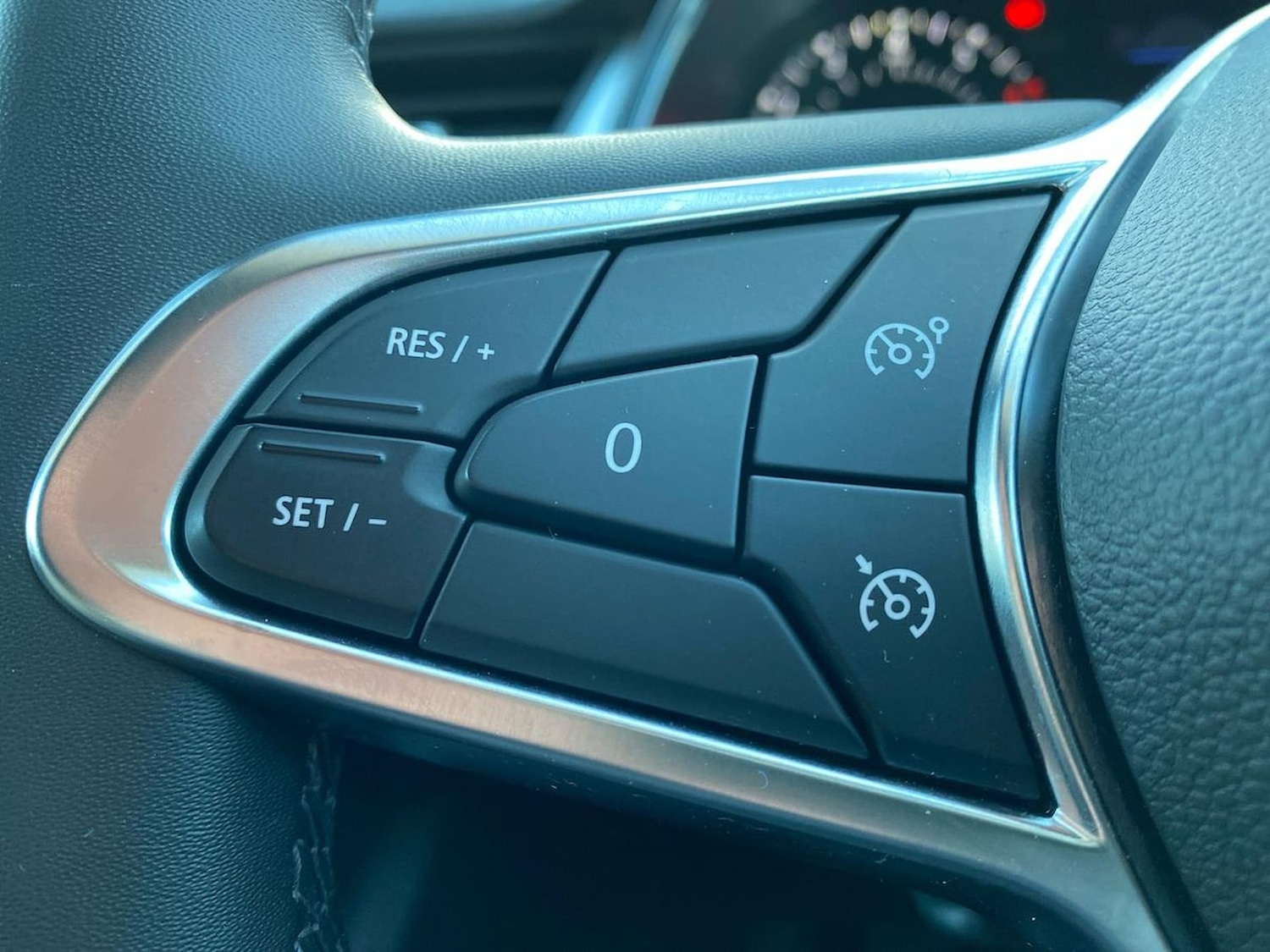 Used Renault Captur 2021 for sale - 76932273: Photo 27