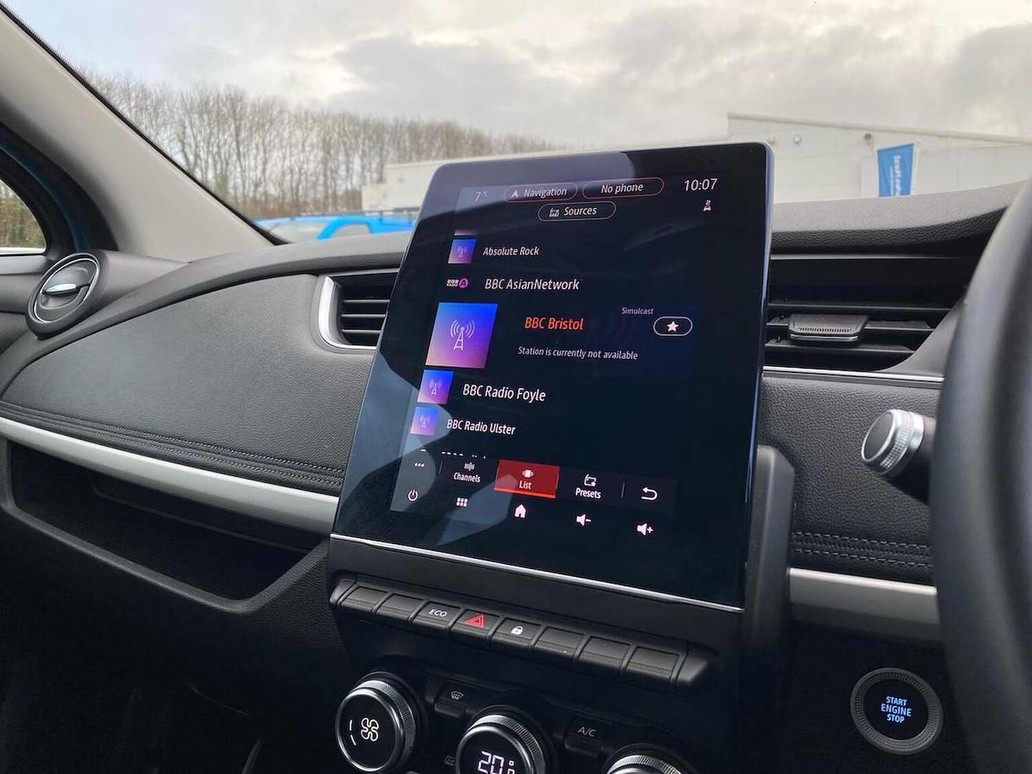 Used Renault Zoe 2022 for sale - 76799317: Photo 11