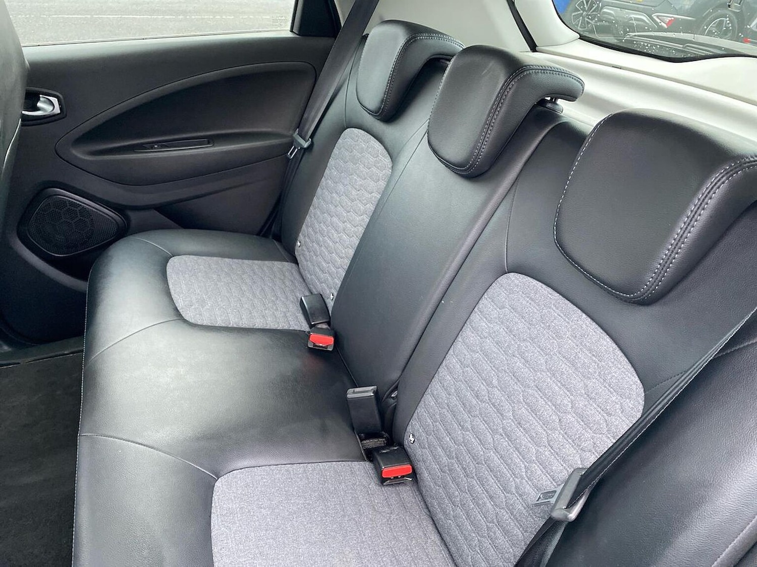 Used Renault Zoe 2022 for sale - 76799317: Photo 16