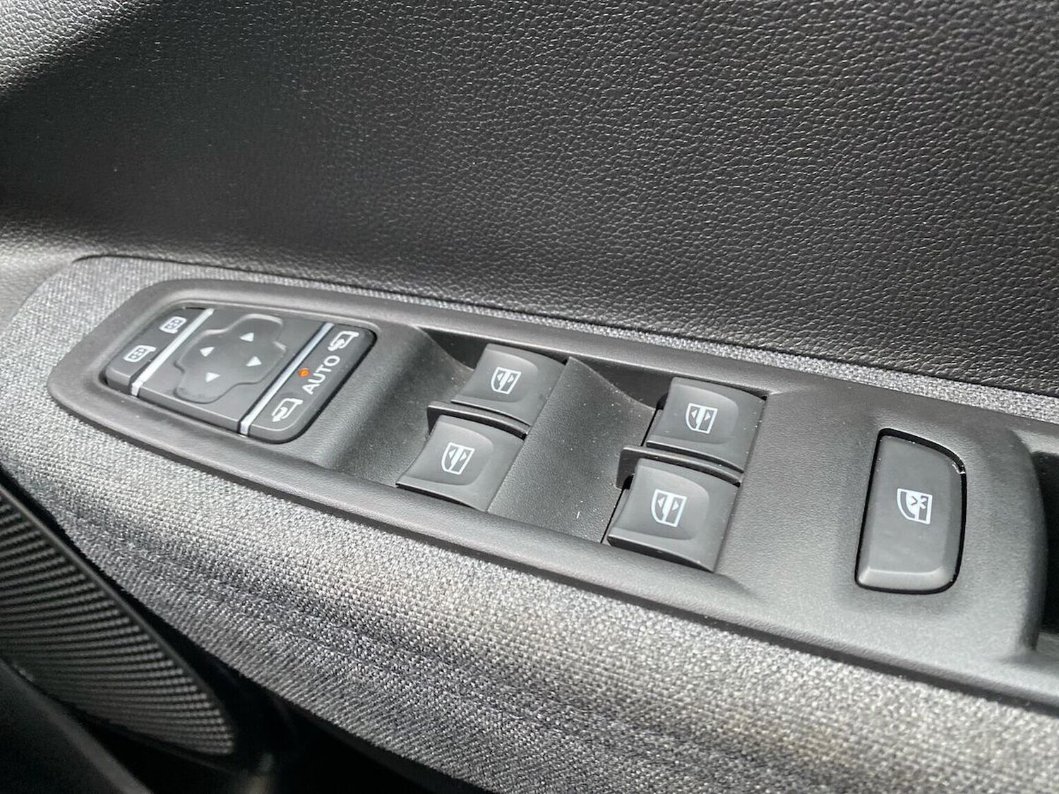 Used Renault Zoe 2022 for sale - 76799317: Photo 21