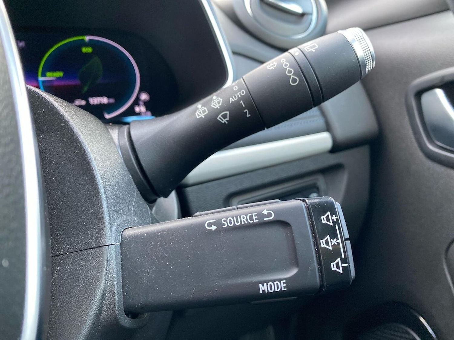 Used Renault Zoe 2022 for sale - 76799317: Photo 28