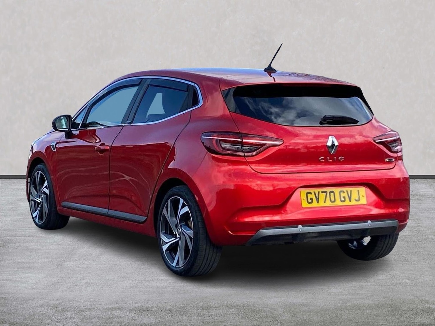 Used Renault Clio 2021 for sale - 78191490: Photo 2