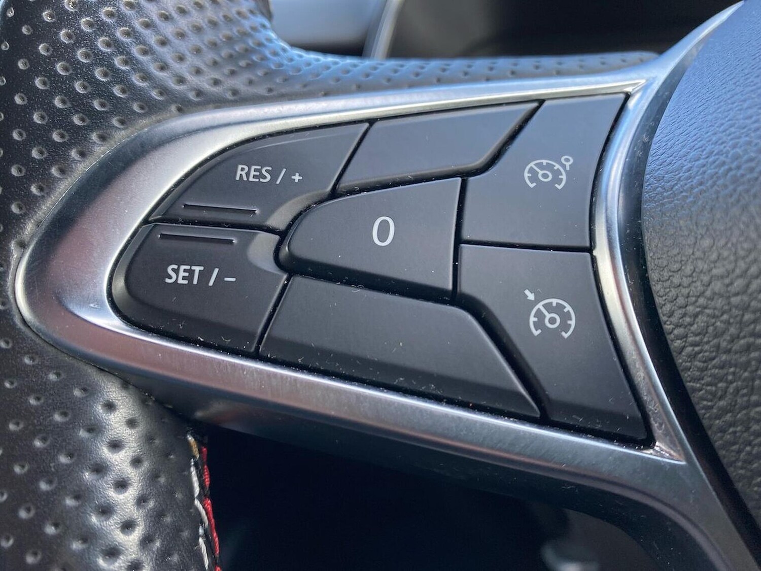 Used Renault Clio 2021 for sale - 78191490: Photo 29