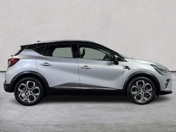 Used Renault Captur 2023 for sale - 79537746: Photo