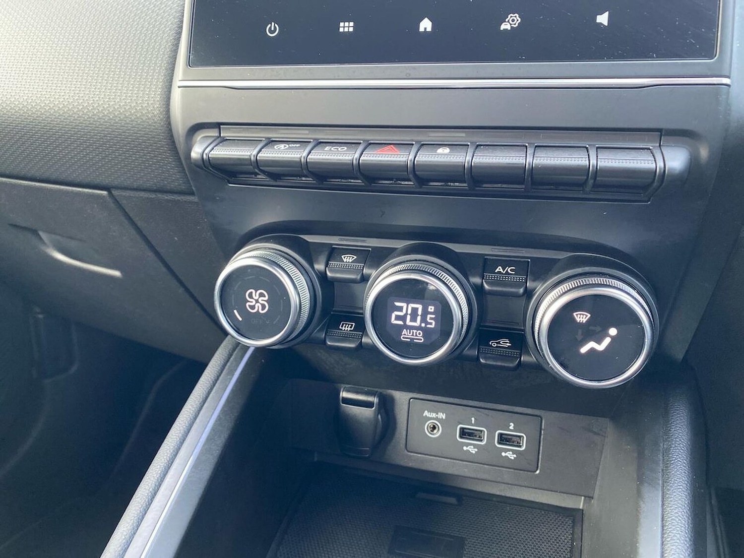 Used Renault Clio 2022 for sale - 76383328: Photo 12