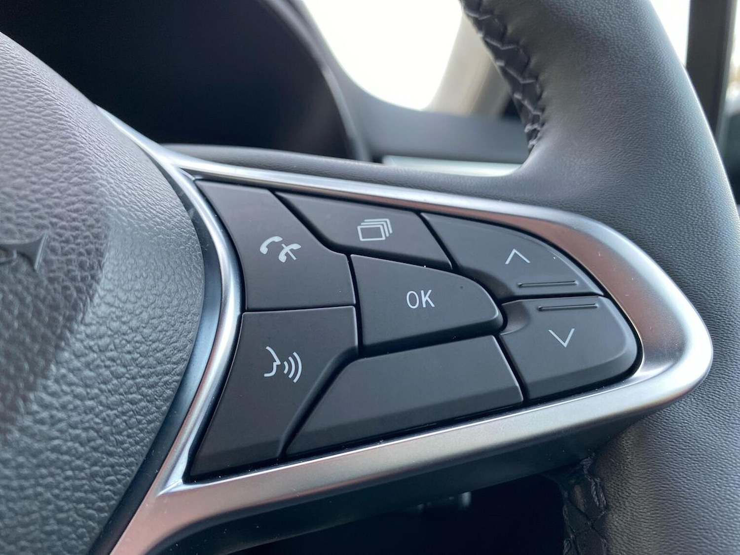 Used Renault Clio 2022 for sale - 76383328: Photo 26