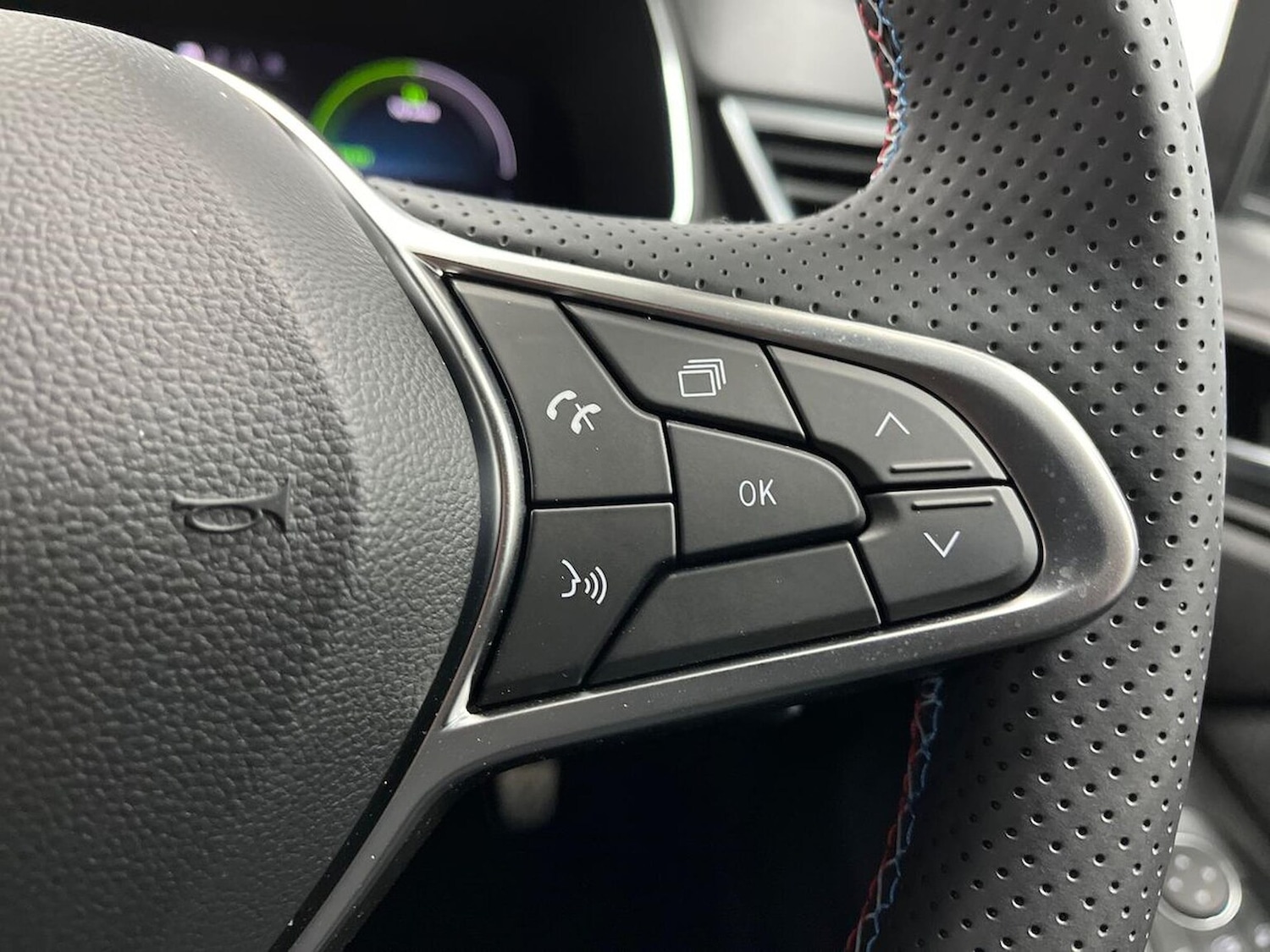 Used Renault Clio 2025 for sale - 76149541: Photo 25