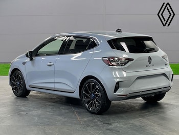 Used Renault Clio 2025 for sale - 76149541: Photo 2