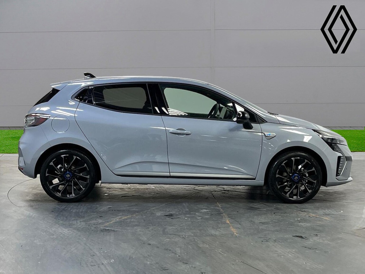 Used Renault Clio 2025 for sale - 76149541: Photo 3