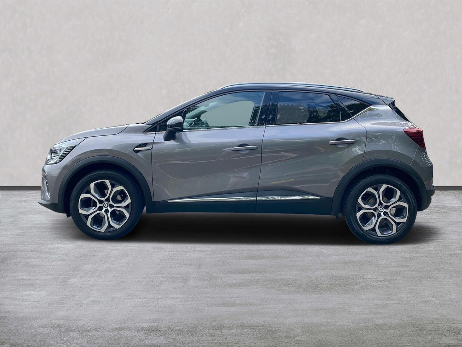 Used Renault Captur 2023 for sale - 76352545: Photo 19