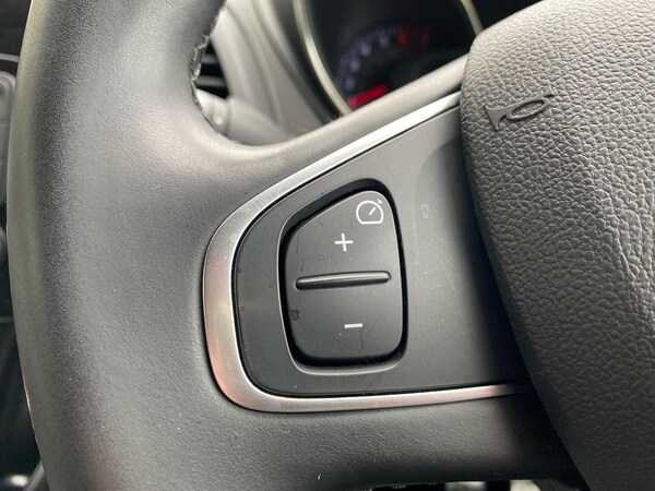Used Renault Captur 2019 for sale - 76243896: Photo 25