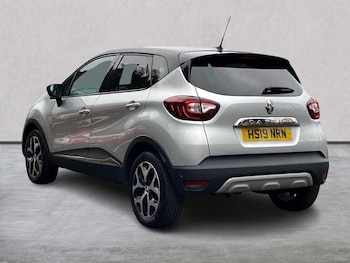 Used Renault Captur 2019 for sale - 76243896: Photo 2