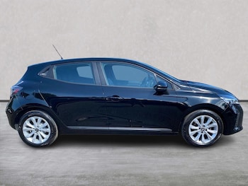 Used Renault Clio 2024 for sale - 75683711: Photo