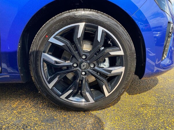Used Renault Clio 2025 for sale - 76164830: Photo 9