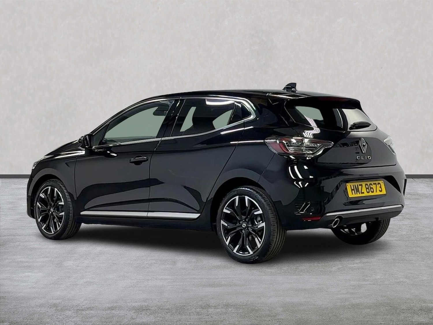 Used Renault Clio 2025 for sale - 76149543: Photo 2
