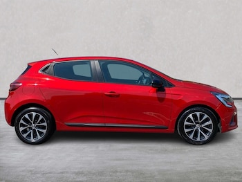 Used Renault Clio 2023 for sale - 79162511: Photo