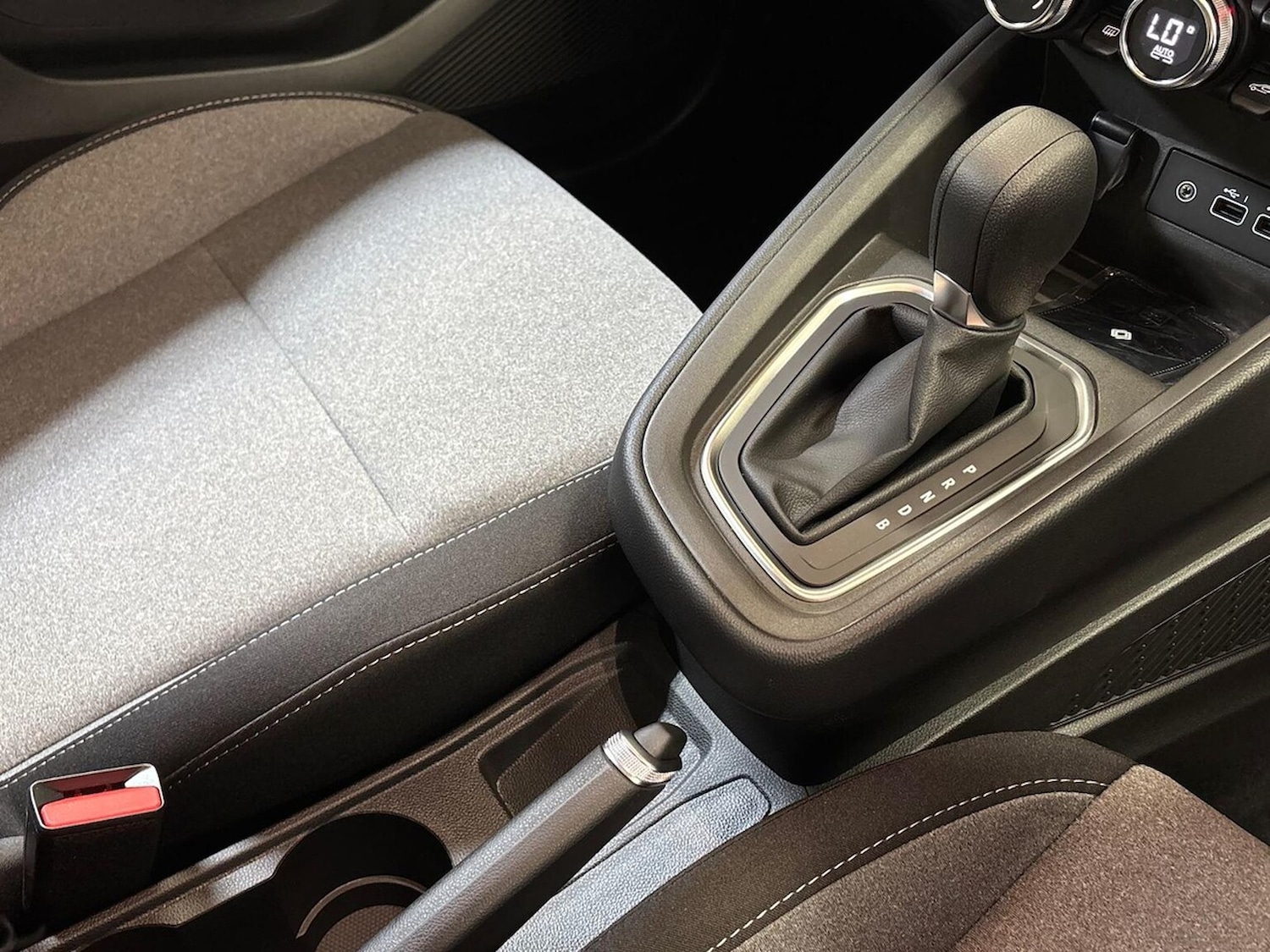 Used Renault Clio 2025 for sale - 76149536: Photo 13