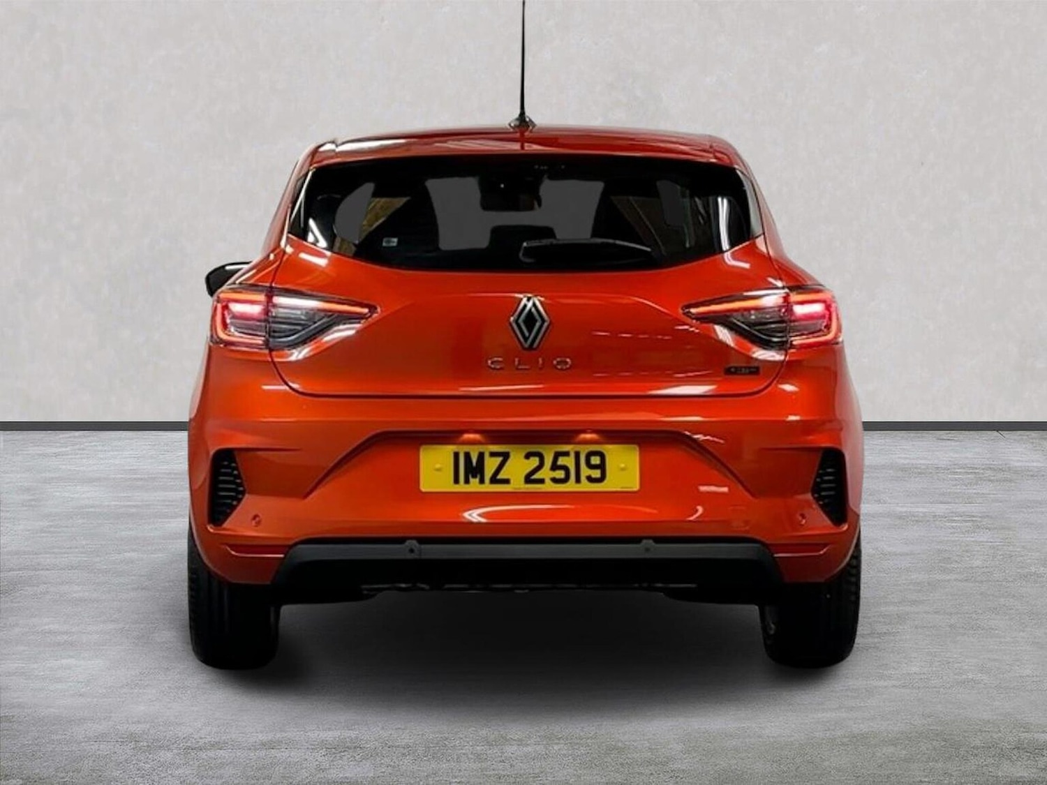 Used Renault Clio 2025 for sale - 76149536: Photo 4