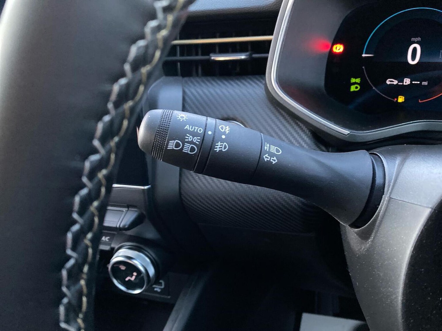 Used Renault Clio 2023 for sale - 76831993: Photo 29