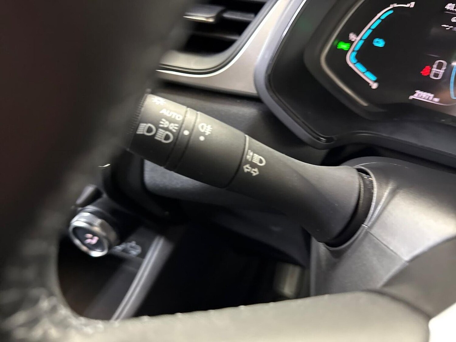 Used Renault Captur 2023 for sale - 78191504: Photo 28