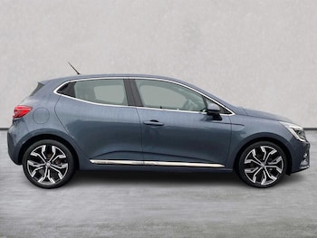Used Renault Clio 2022 for sale - 76490704: Photo