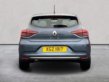 Used Renault Clio 2022 for sale - 76490704: Photo