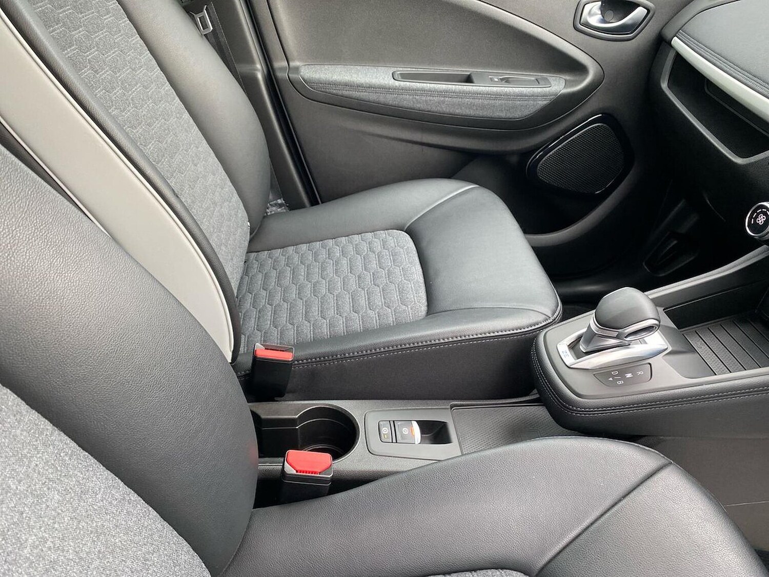 Used Renault Zoe 2022 for sale - 76490705: Photo 13