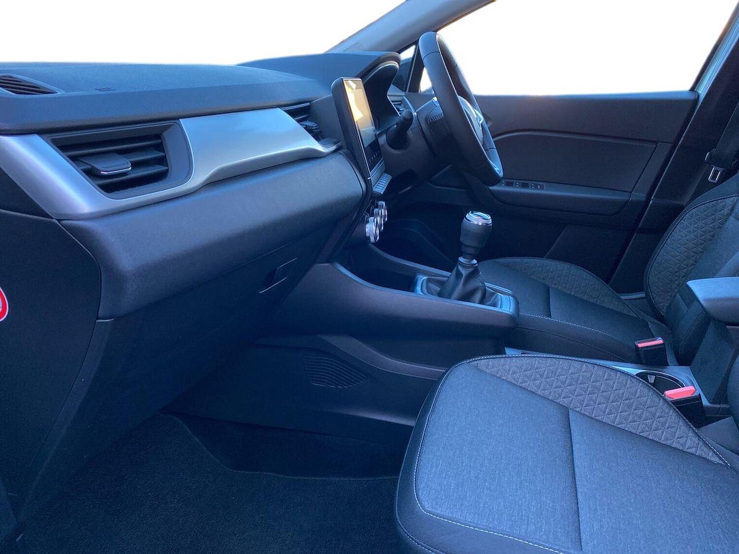 Used Renault Captur 2022 for sale - 76342961: Photo 7