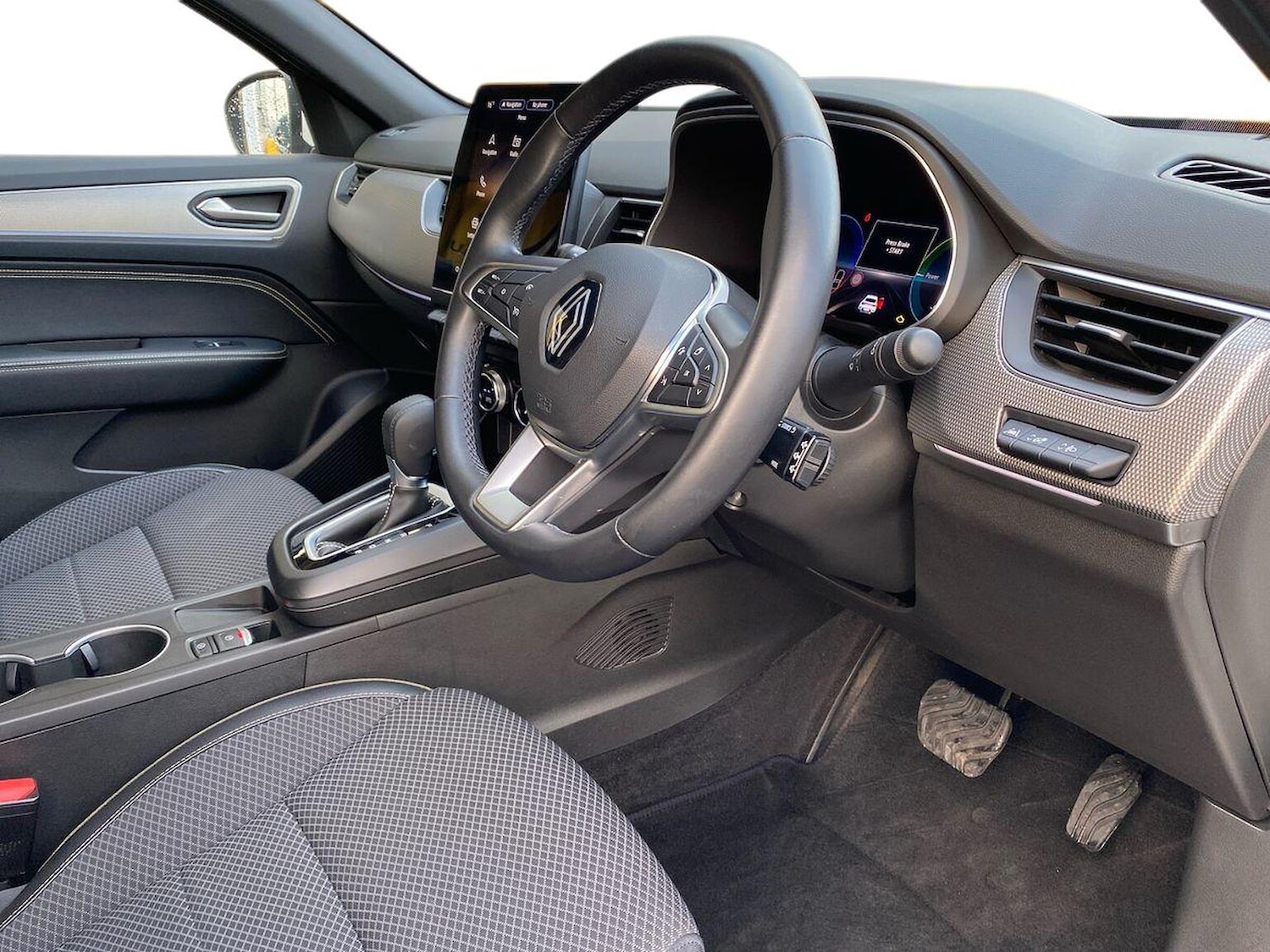 Used Renault Arkana 2024 for sale - 76492452: Photo 15