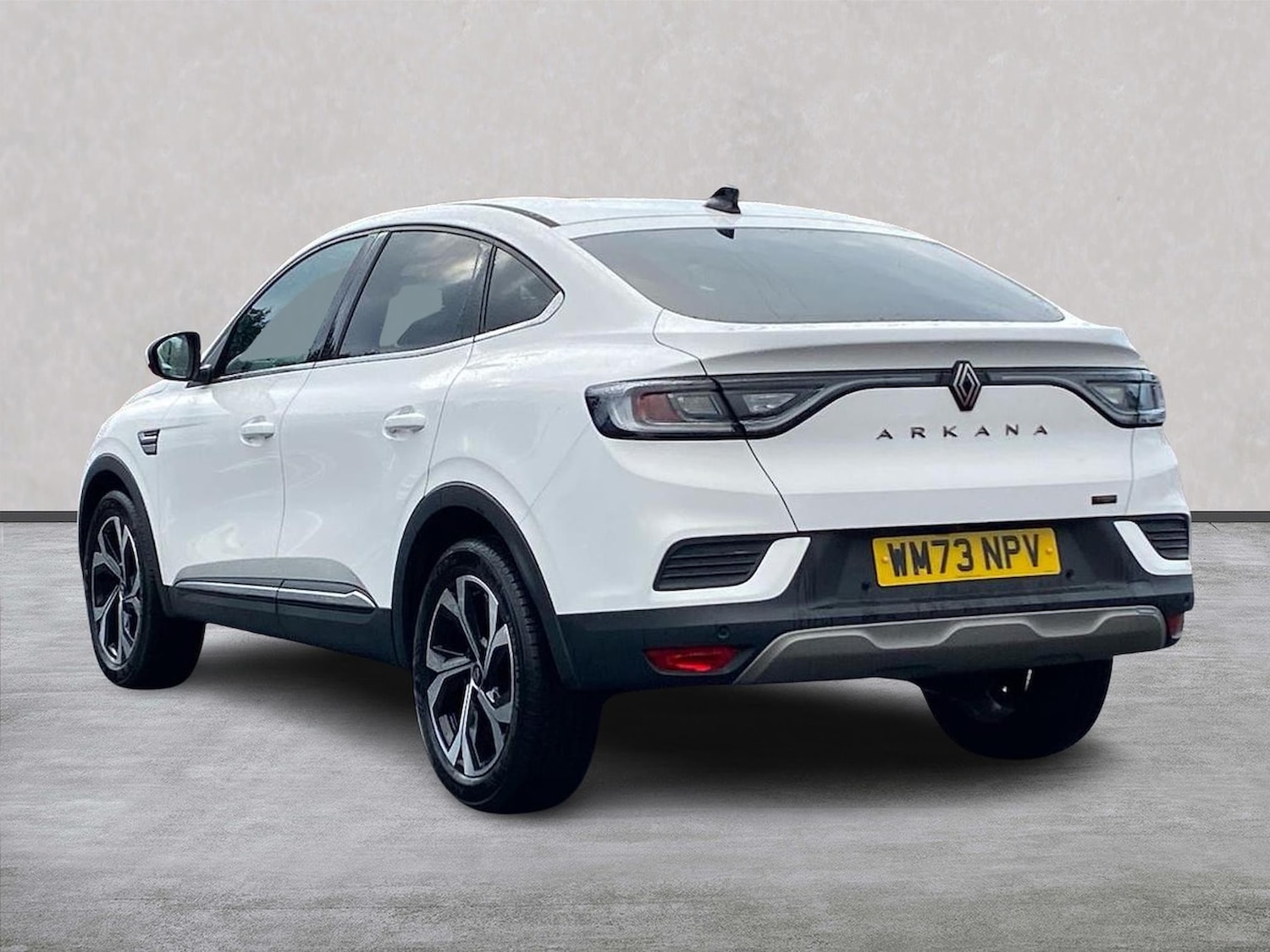 Used Renault Arkana 2024 for sale - 76492452: Photo 2