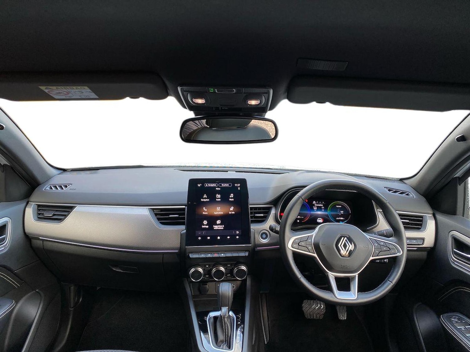 Used Renault Arkana 2024 for sale - 76492452: Photo 8