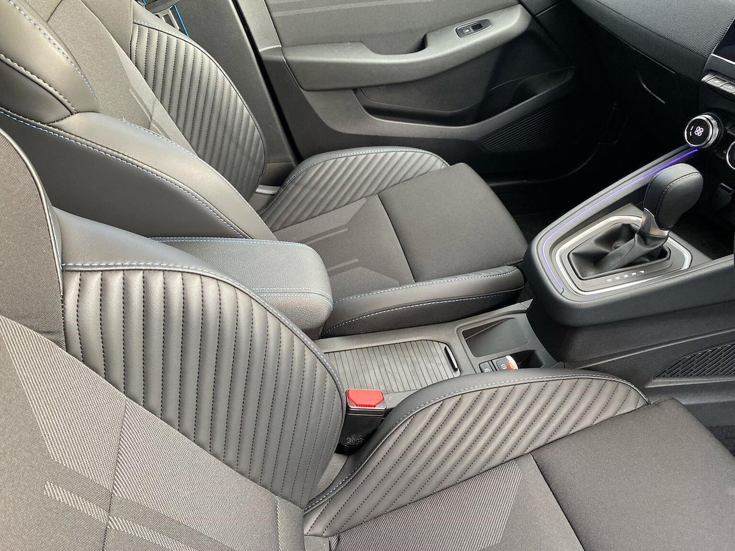 Used Renault Clio 2025 for sale - 76920101: Photo 13