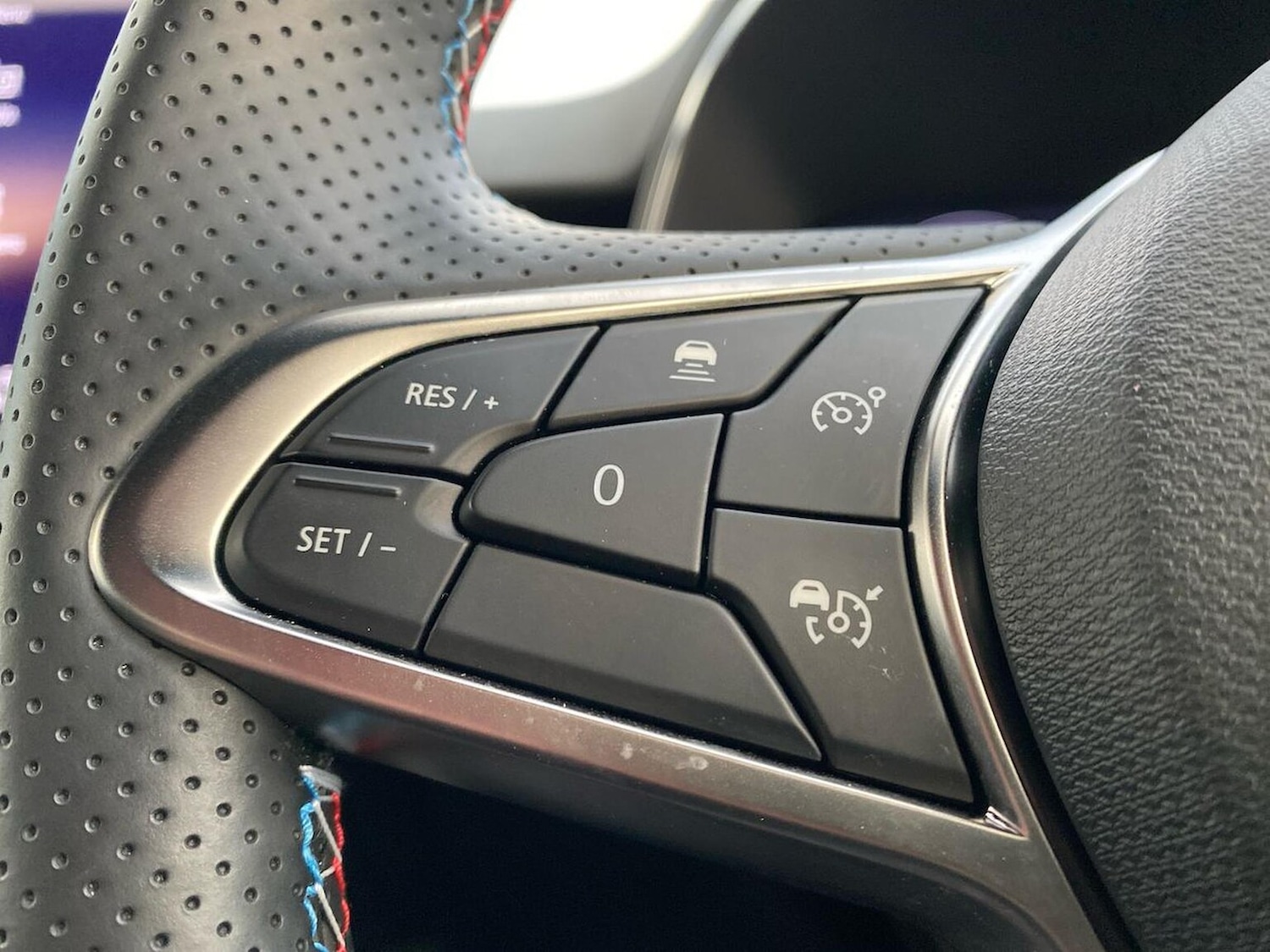 Used Renault Clio 2025 for sale - 76920101: Photo 27