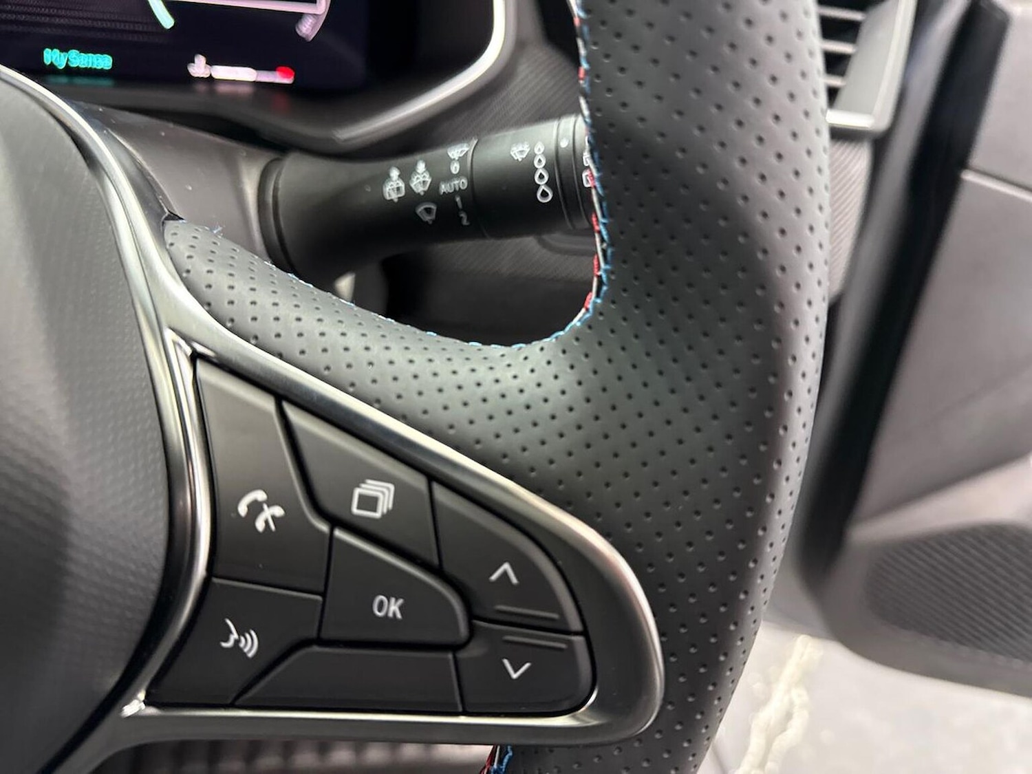 Used Renault Clio 2025 for sale - 77489677: Photo 24