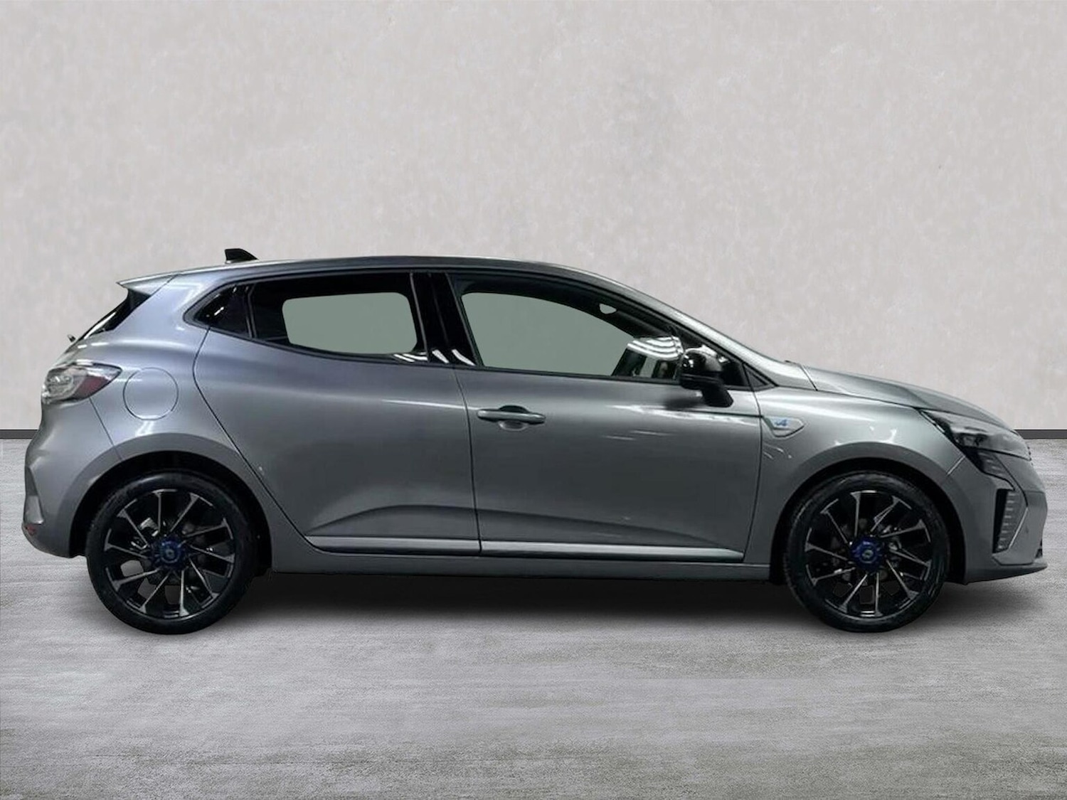 Used Renault Clio 2025 for sale - 77489677: Photo 3