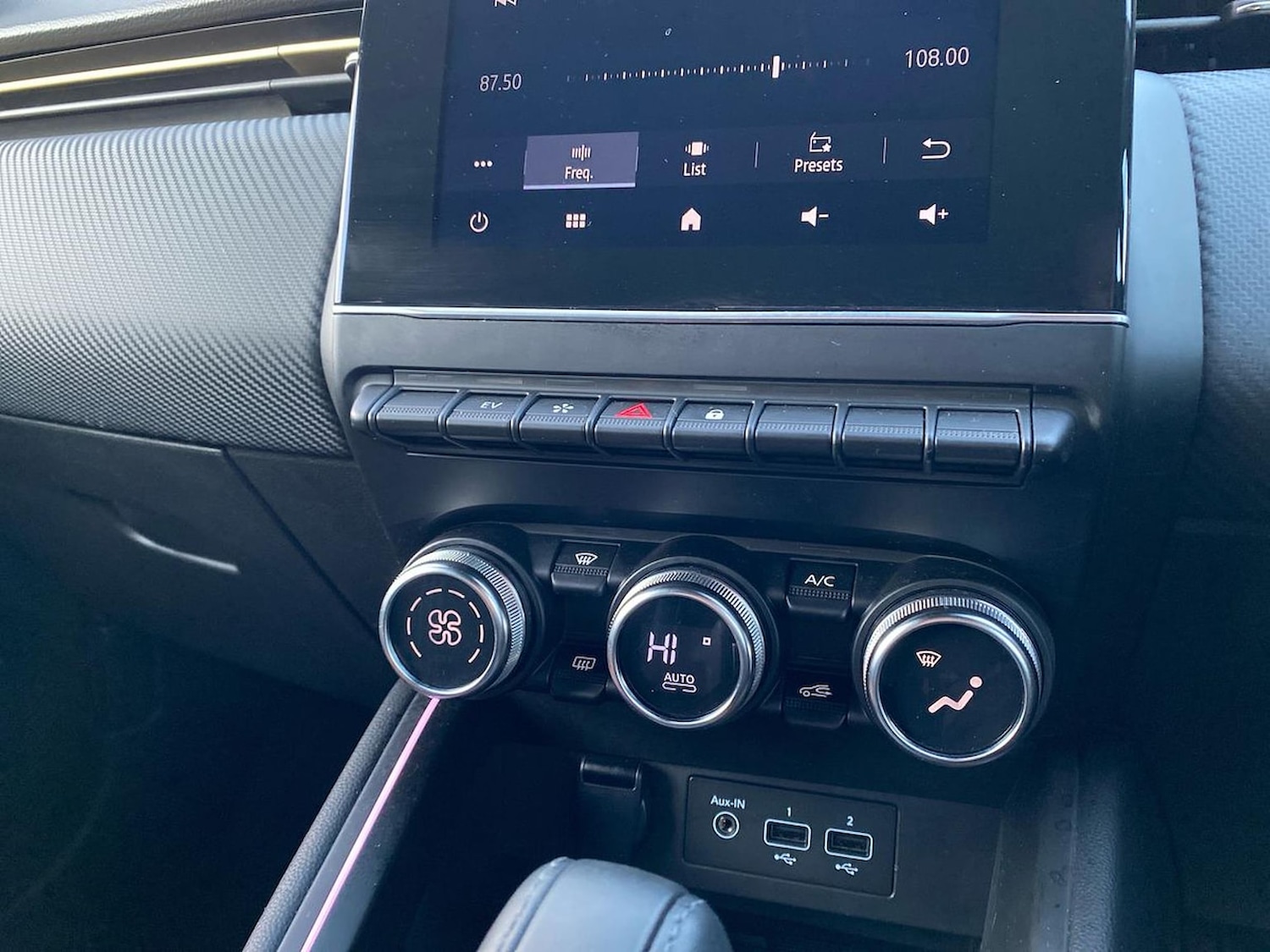 Used Renault Clio 2023 for sale - 76958758: Photo 12